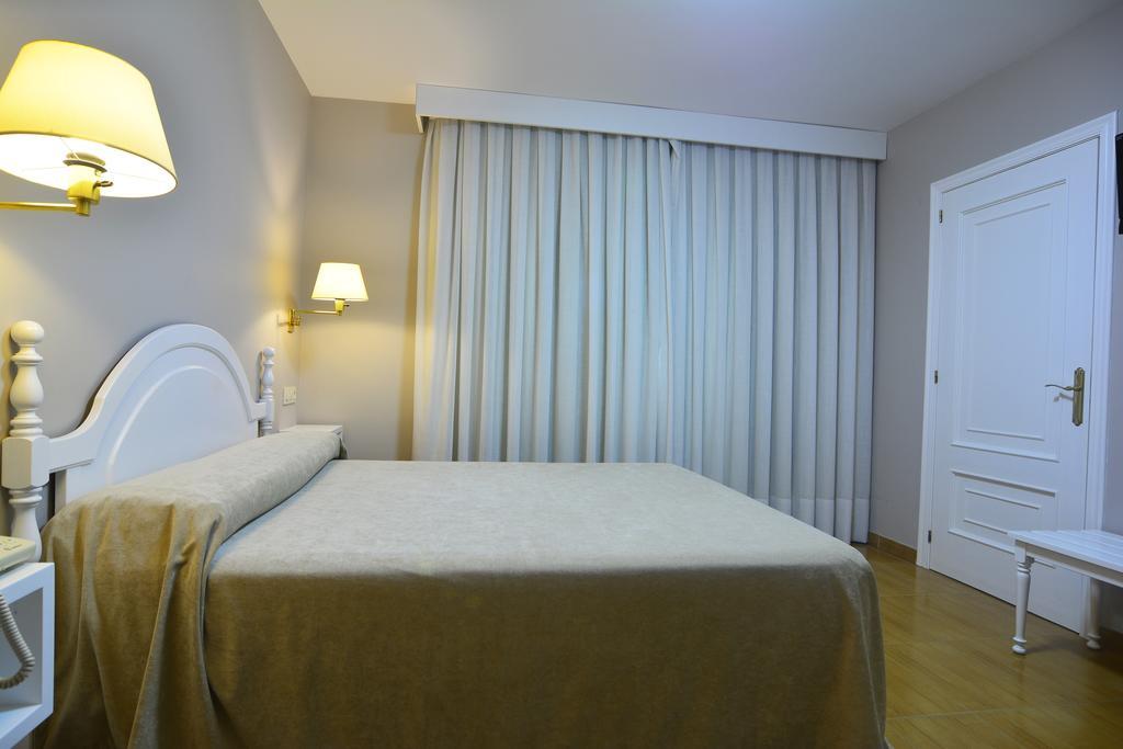 Hotel Jucamar Cangas do Morrazo Esterno foto